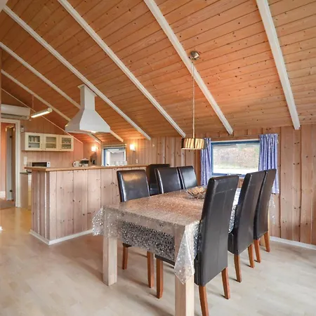 Semesterbostad Härligt Hem I Ebeltoft Med Bastu *